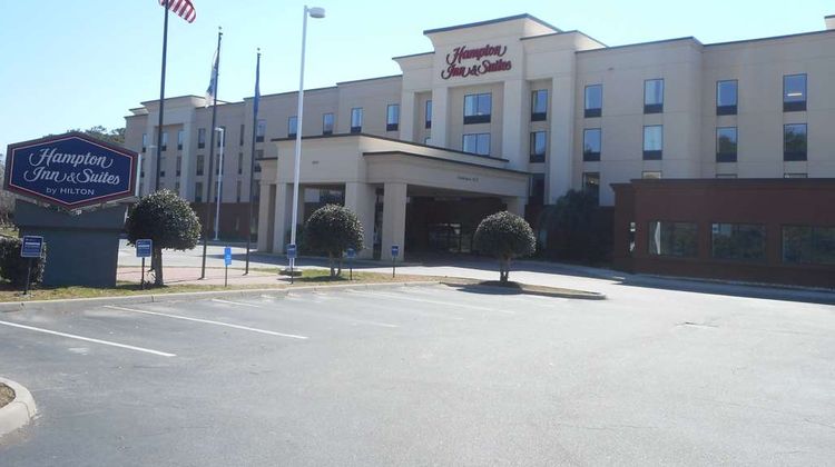 Hampton Inn & Suites Norfolk-Airport Exterior
