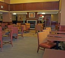 Hampton Inn & Suites Norfolk-Airport Lobby