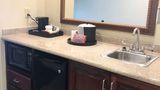 Hampton Inn & Suites Norfolk-Airport Room