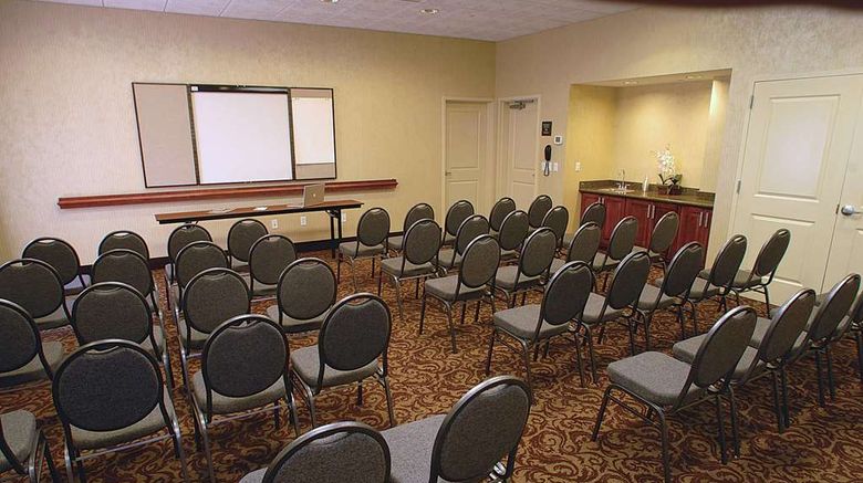 <b>Hampton Inn & Suites Battlefield Blvd Meeting</b>. Images powered by <a href="https://iceportal.shijigroup.com/" title="IcePortal" target="_blank">IcePortal</a>.