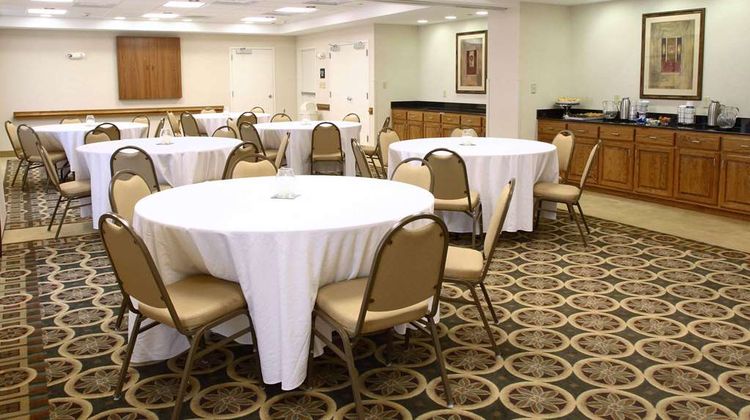 Hampton Inn & Suites Chesapeake Meeting