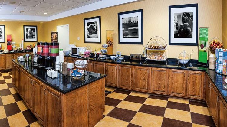 Hampton Inn & Suites Chesapeake Restaurant