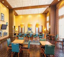Hampton Inn & Suites Chesapeake Lobby