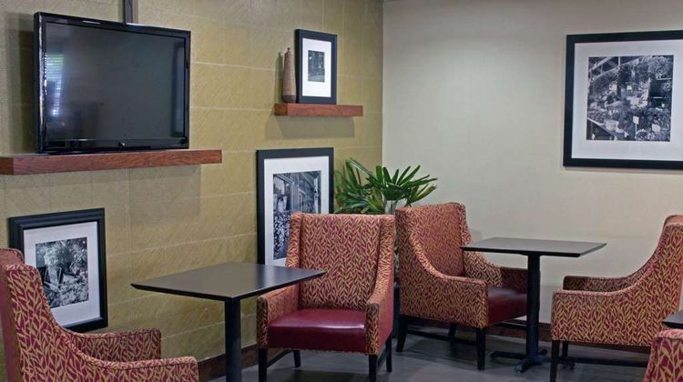 Hampton Inn Norfolk/Chesapeake Lobby