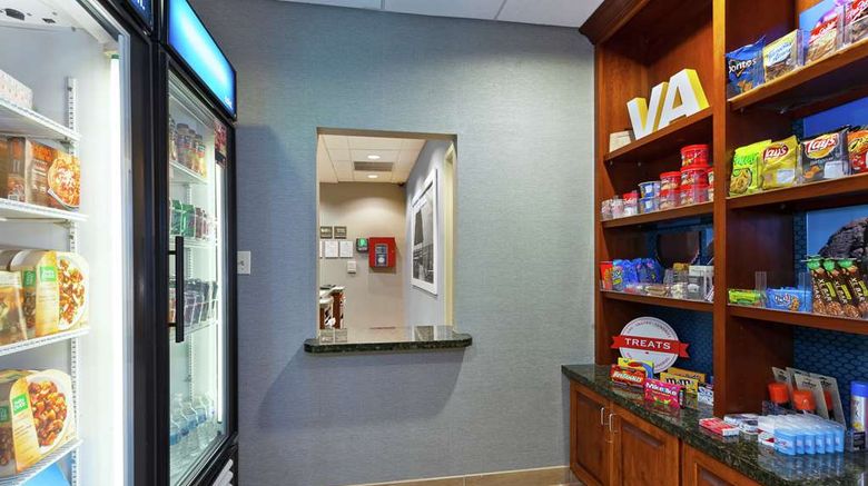 <b>Hampton Inn & Suites Exmore Restaurant</b>. Images powered by <a href="https://iceportal.shijigroup.com/" title="IcePortal" target="_blank">IcePortal</a>.