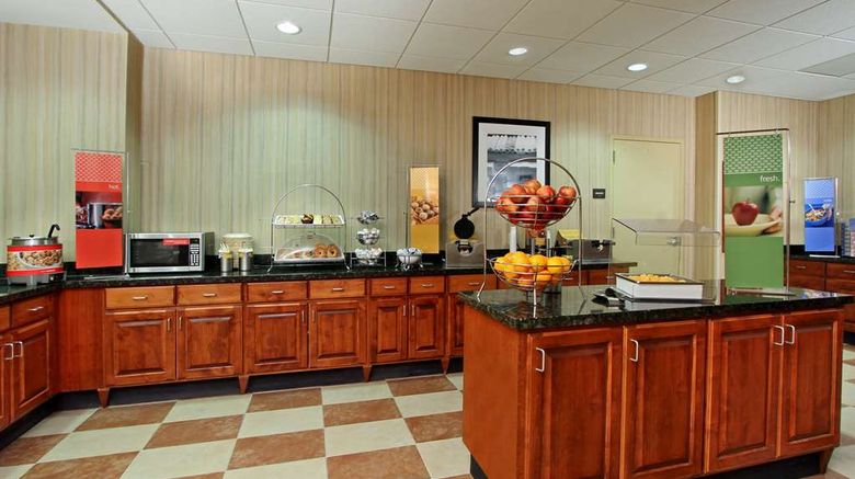 <b>Hampton Inn & Suites Exmore Restaurant</b>. Images powered by <a href="https://iceportal.shijigroup.com/" title="IcePortal" target="_blank">IcePortal</a>.