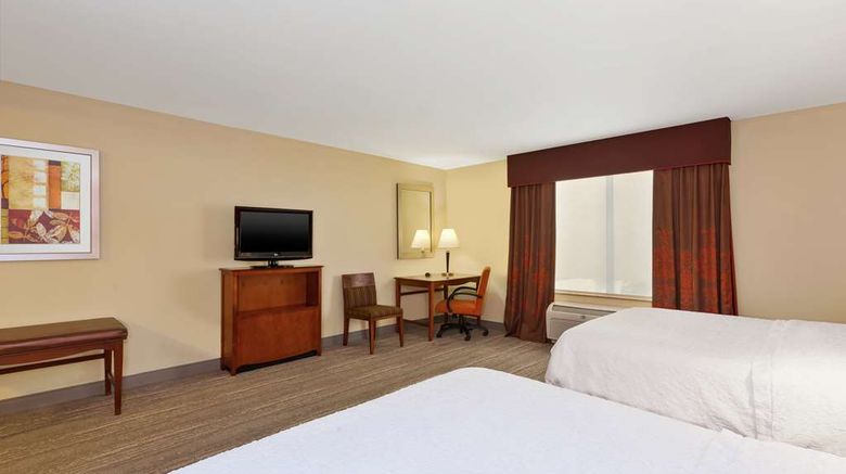 <b>Hampton Inn & Suites Exmore Room</b>. Images powered by <a href="https://iceportal.shijigroup.com/" title="IcePortal" target="_blank">IcePortal</a>.