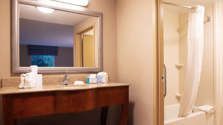 Hampton Inn Gloucester Room