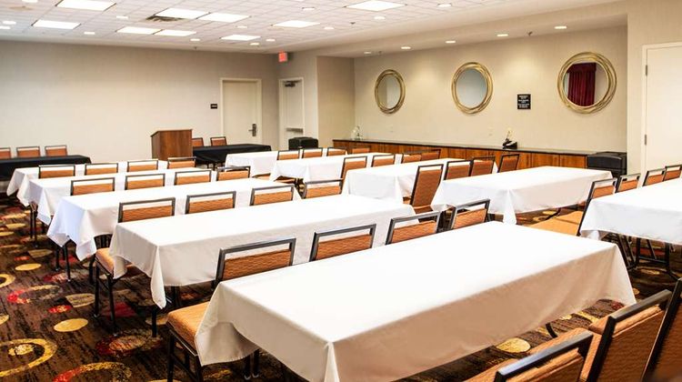 Hampton Inn Gloucester Meeting