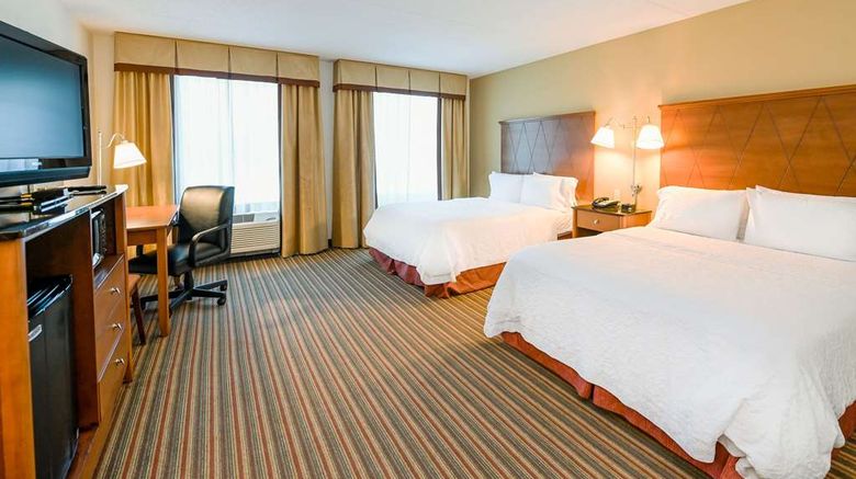 <b>Hampton Inn Hampton-Newport News Room</b>. Images powered by <a href="https://iceportal.shijigroup.com/" title="IcePortal" target="_blank">IcePortal</a>.