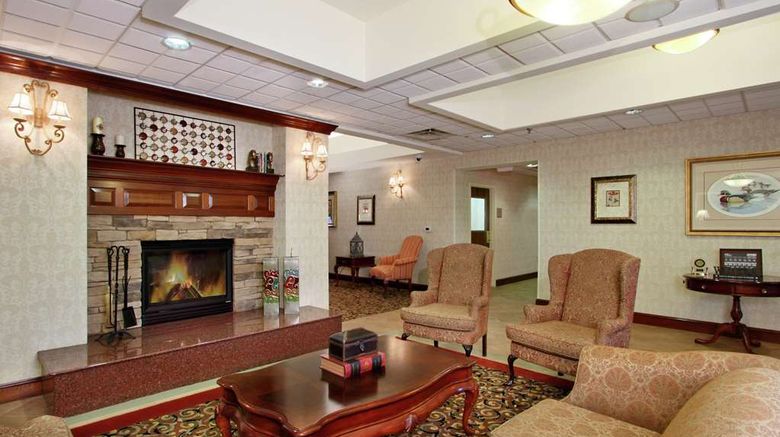 <b>Homewood Suites by Hilton Lobby</b>. Images powered by <a href="https://iceportal.shijigroup.com/" title="IcePortal" target="_blank">IcePortal</a>.