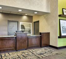 Hampton Inn Norfolk-Naval Base Lobby