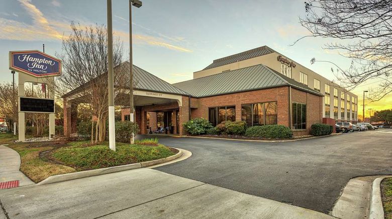 <b>Hampton Inn Norfolk-Naval Base Exterior</b>. Images powered by <a href="https://iceportal.shijigroup.com/" title="IcePortal" target="_blank">IcePortal</a>.