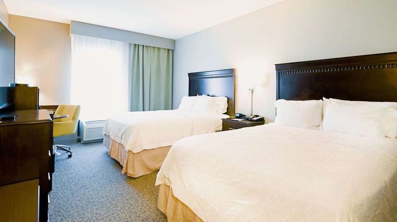 <b>Hampton Inn & Suites Smithfield Room</b>. Images powered by <a href="https://iceportal.shijigroup.com/" title="IcePortal" target="_blank">IcePortal</a>.