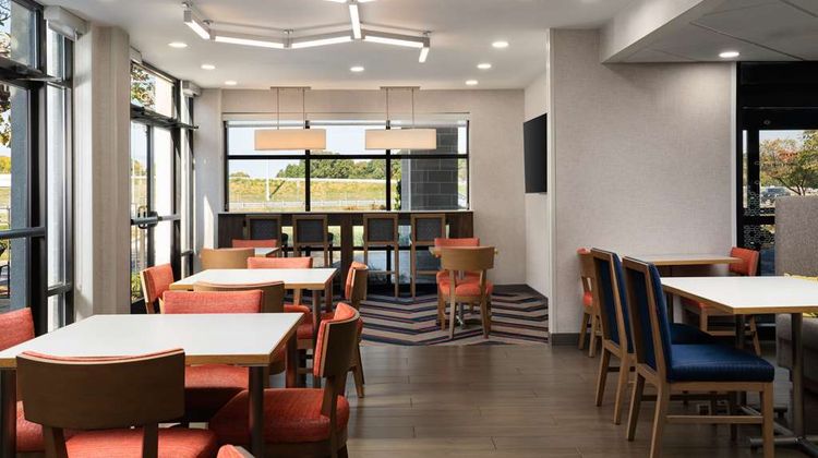 Hampton Inn Virginia Beach Lobby