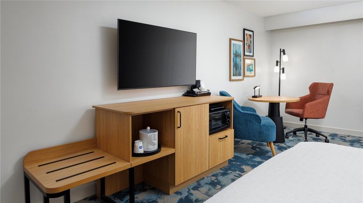 Hampton Inn Oak Ridge Room