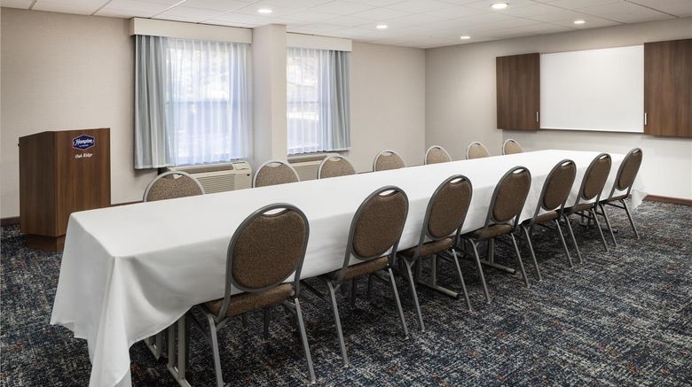 <b>Hampton Inn Oak Ridge Meeting</b>. Images powered by <a href="https://iceportal.shijigroup.com/" title="IcePortal" target="_blank">IcePortal</a>.