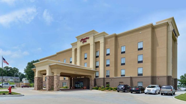 <b>Hampton Inn Ottumwa Exterior</b>. Images powered by <a href="https://iceportal.shijigroup.com/" title="IcePortal" target="_blank">IcePortal</a>.