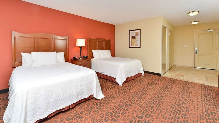 Hampton Inn Ottumwa Room