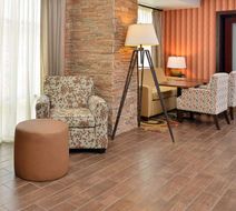 Hampton Inn Ottumwa Lobby
