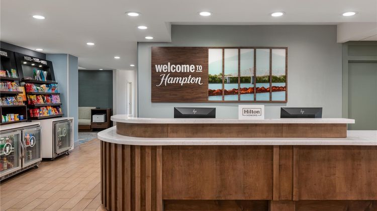 Hampton Inn Owensboro South Lobby