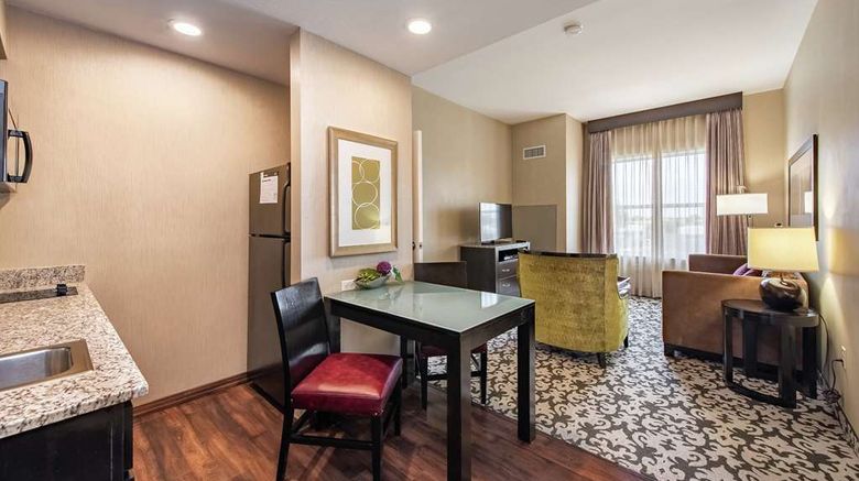 <b>Homewood Suites by Hilton Oxnard Room</b>. Images powered by <a href="https://iceportal.shijigroup.com/" title="IcePortal" target="_blank">IcePortal</a>.