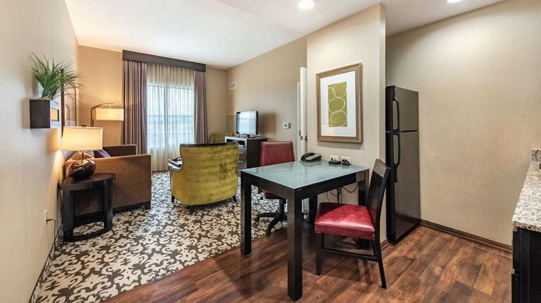 <b>Homewood Suites by Hilton Oxnard Room</b>. Images powered by <a href="https://iceportal.shijigroup.com/" title="IcePortal" target="_blank">IcePortal</a>.