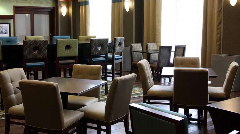 <b>Hampton Inn & Suites Paducah Restaurant</b>. Images powered by <a href="https://iceportal.shijigroup.com/" title="IcePortal" target="_blank">IcePortal</a>.