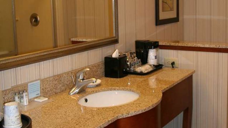 <b>Hampton Inn & Suites Paducah Room</b>. Images powered by <a href="https://iceportal.shijigroup.com/" title="IcePortal" target="_blank">IcePortal</a>.