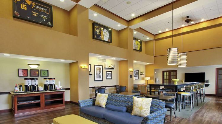 Hampton Inn & Suites Murray Lobby