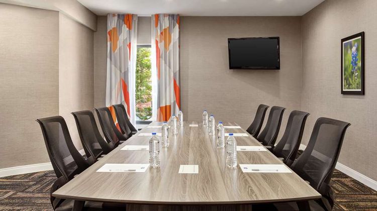Hampton Inn Paris Meeting