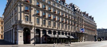 Hilton Paris Opera Exterior