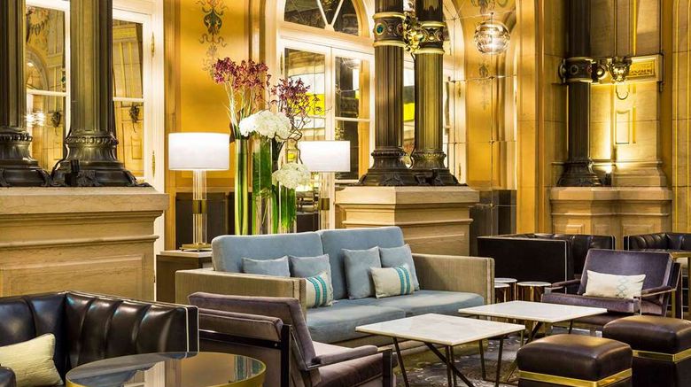 <b>Hilton Paris Opera Lobby</b>. Images powered by <a href="https://iceportal.shijigroup.com/" title="IcePortal" target="_blank">IcePortal</a>.