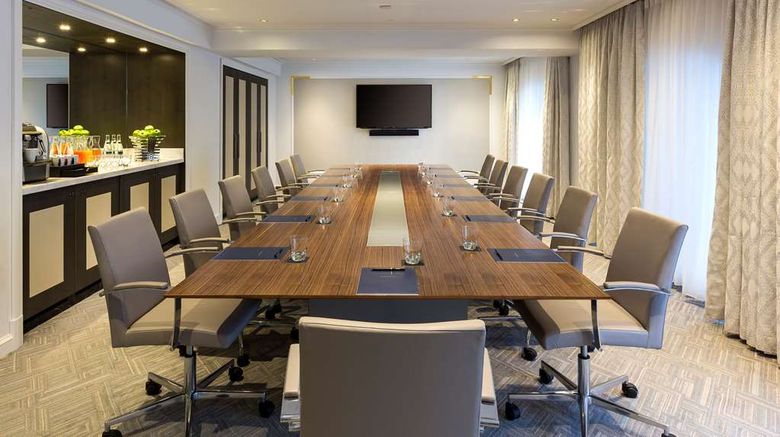 <b>Hilton Paris Opera Meeting</b>. Images powered by <a href="https://iceportal.shijigroup.com/" title="IcePortal" target="_blank">IcePortal</a>.