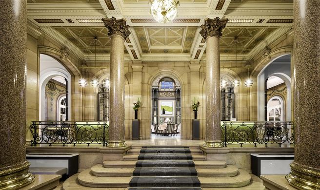Hilton Paris Opera Exterior