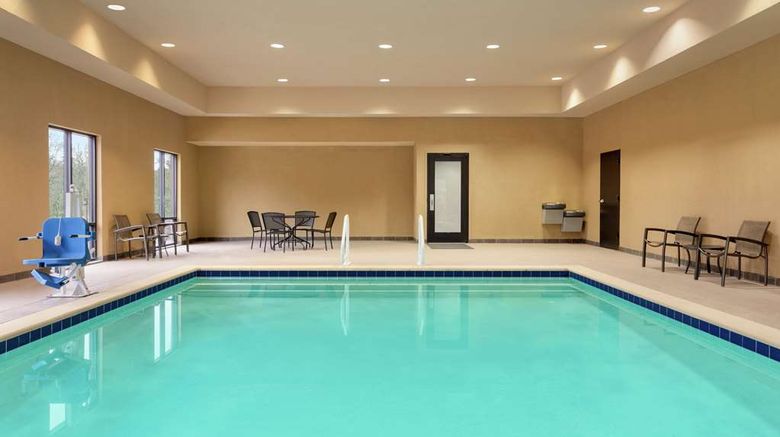 <b>Hampton Inn & Suites Pine Bluff Pool</b>. Images powered by <a href="https://iceportal.shijigroup.com/" title="IcePortal" target="_blank">IcePortal</a>.