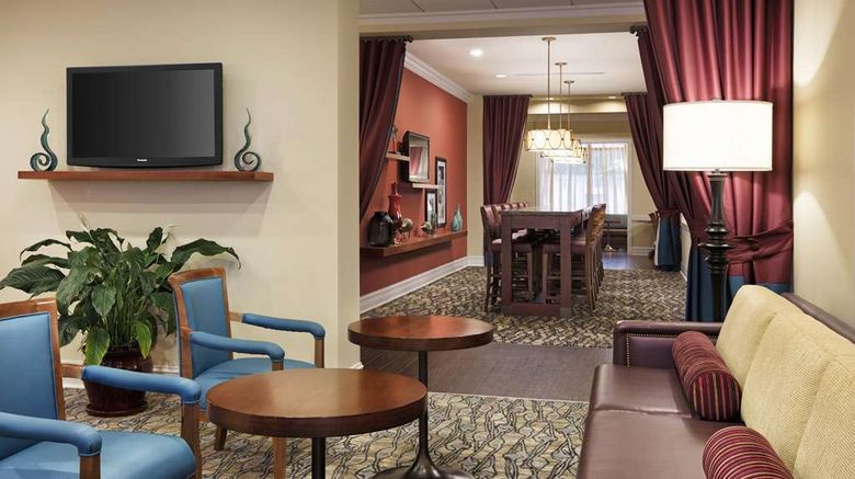 <b>Hampton Inn West Palm Beach Central Airp Lobby</b>. Images powered by <a href="https://iceportal.shijigroup.com/" title="IcePortal" target="_blank">IcePortal</a>.