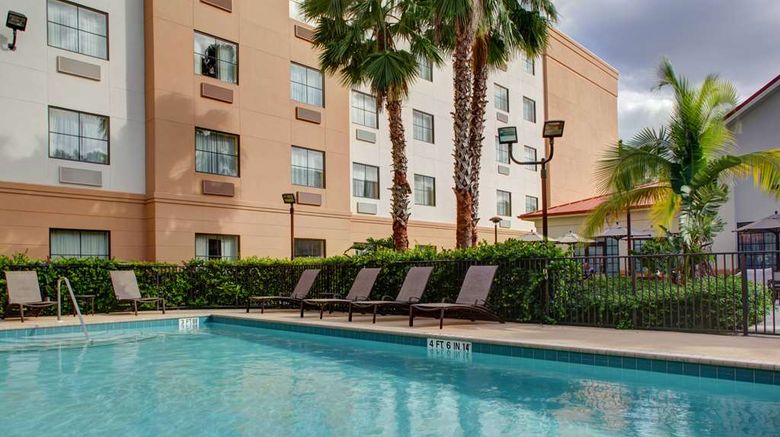 <b>Homewood Suites West Palm Beach Pool</b>. Images powered by <a href="https://iceportal.shijigroup.com/" title="IcePortal" target="_blank">IcePortal</a>.