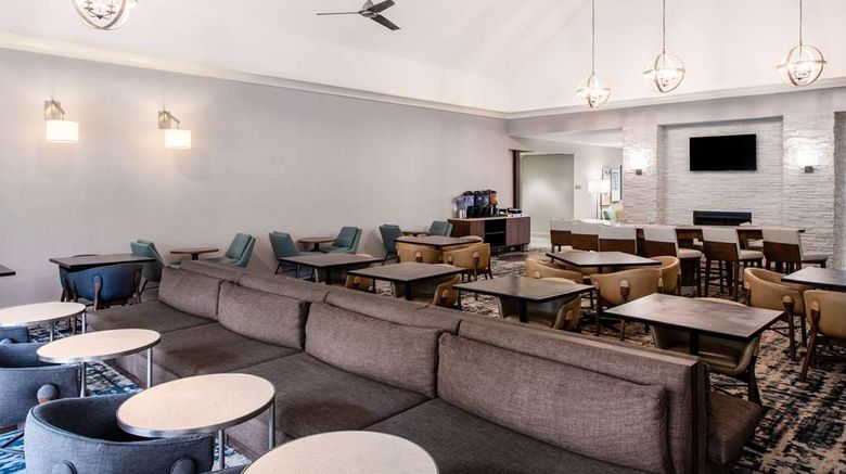 <b>Homewood Suites West Palm Beach Lobby</b>. Images powered by <a href="https://iceportal.shijigroup.com/" title="IcePortal" target="_blank">IcePortal</a>.