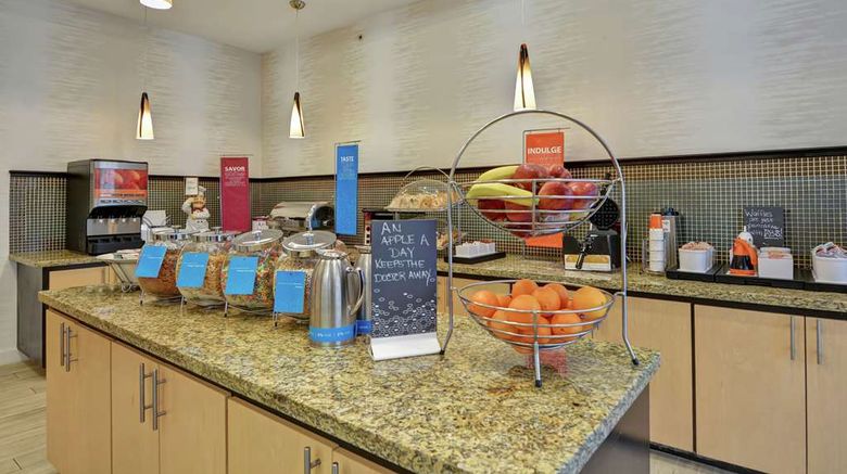 <b>Hampton Inn Palm Beach Gardens Restaurant</b>. Images powered by <a href="https://iceportal.shijigroup.com/" title="IcePortal" target="_blank">IcePortal</a>.