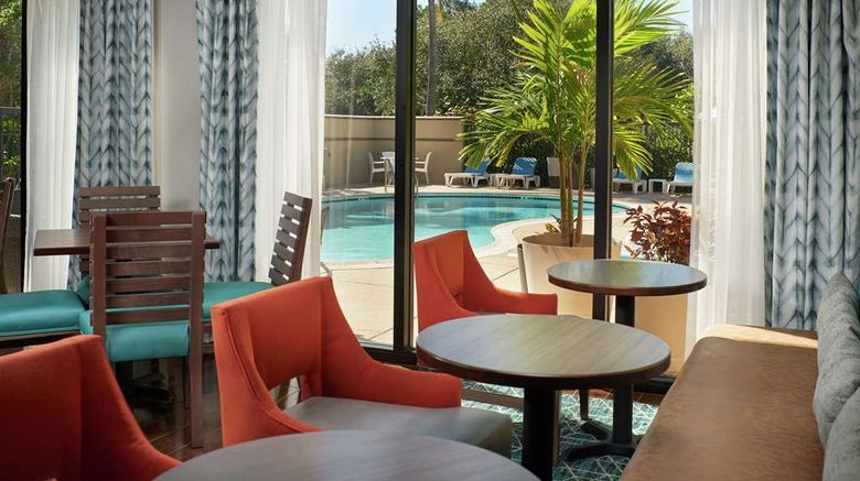 <b>Hampton Inn Jupiter-Juno Beach Lobby</b>. Images powered by <a href="https://iceportal.shijigroup.com/" title="IcePortal" target="_blank">IcePortal</a>.