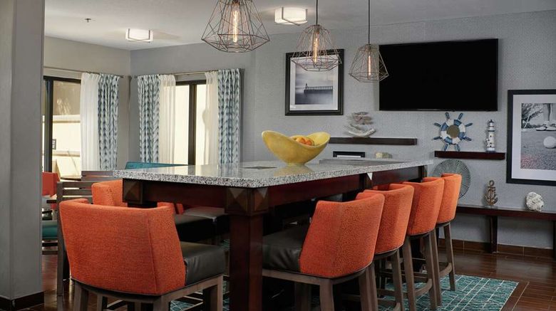 <b>Hampton Inn Jupiter-Juno Beach Lobby</b>. Images powered by <a href="https://iceportal.shijigroup.com/" title="IcePortal" target="_blank">IcePortal</a>.
