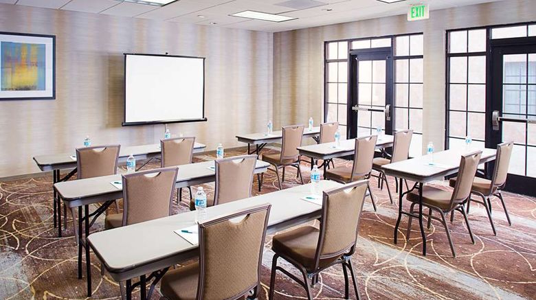 <b>Homewood Suites Lancaster Meeting</b>. Images powered by <a href="https://iceportal.shijigroup.com/" title="IcePortal" target="_blank">IcePortal</a>.