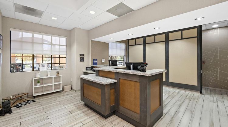 Homewood Suites Lancaster Lobby