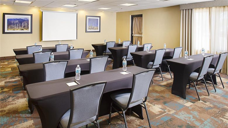 <b>Hampton Inn & Suites Lancaster Meeting</b>. Images powered by <a href="https://iceportal.shijigroup.com/" title="IcePortal" target="_blank">IcePortal</a>.