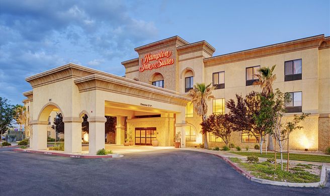 Hampton Inn & Suites Lancaster Exterior
