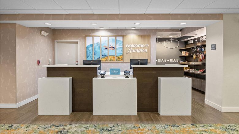 <b>Hampton Inn & Suites Lancaster Room</b>. Images powered by <a href="https://iceportal.shijigroup.com/" title="IcePortal" target="_blank">IcePortal</a>.