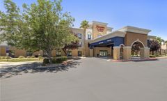 Hampton Inn & Suites Lancaster
