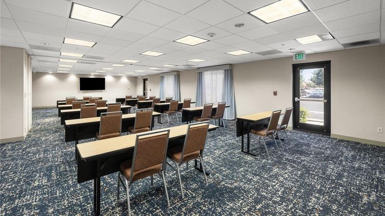 Hampton Inn & Suites Lancaster Meeting