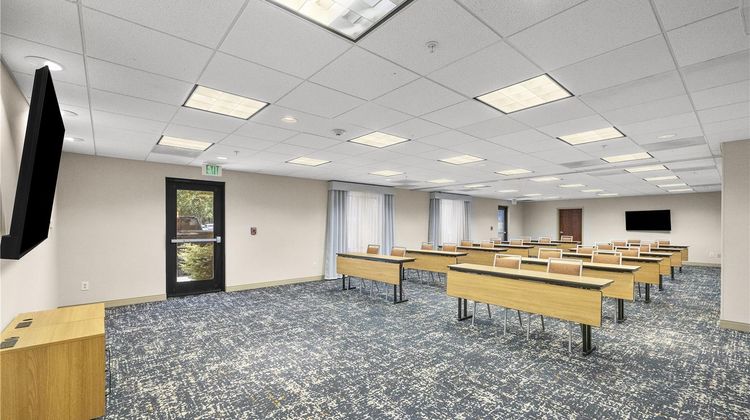 Hampton Inn & Suites Lancaster Meeting